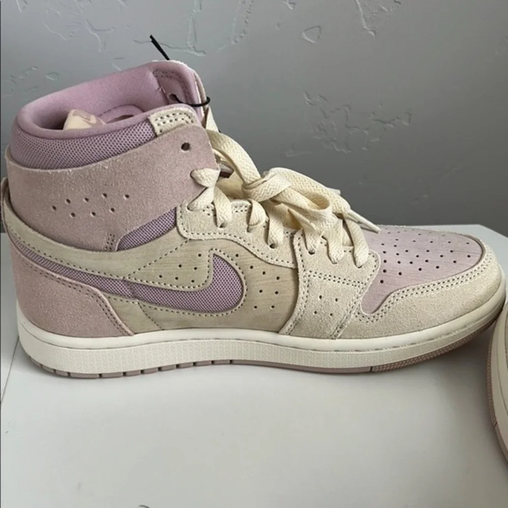 Air Jordan 1 Zoom CMFT High Pink Beige Womens 8.5 NWT Sneakers‎